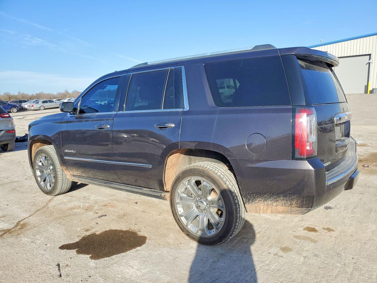 2015 GMC Yukon Denali - zdjęcie 2
