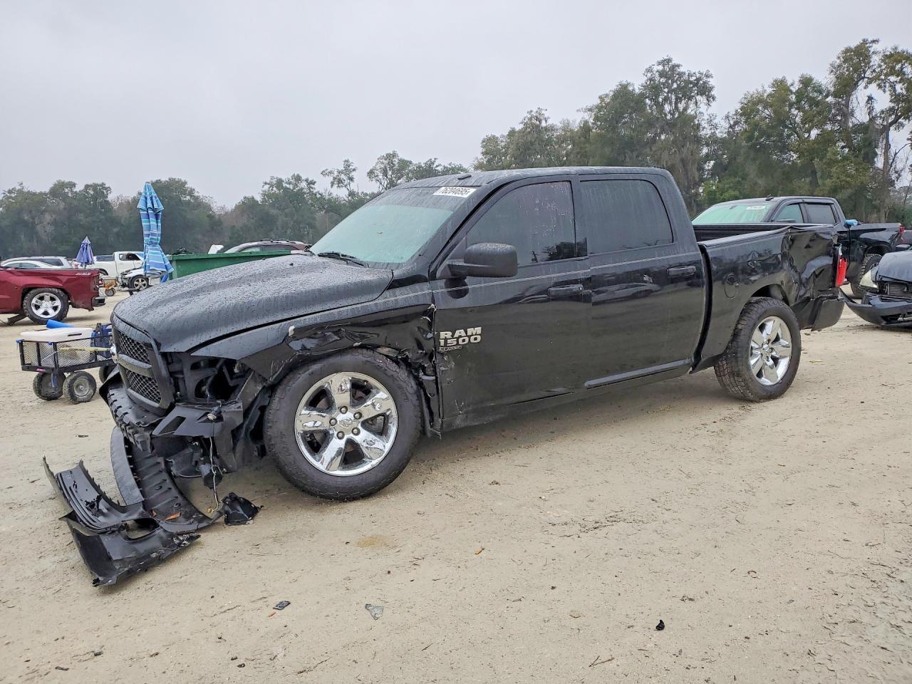 2020 Ram 1500 Classic Tradesman - zdjęcie główne