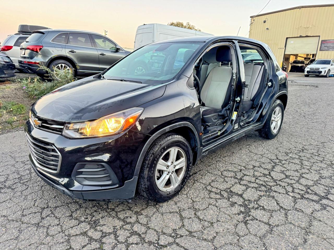 2020 Chevrolet Trax Ls - zdjęcie 2