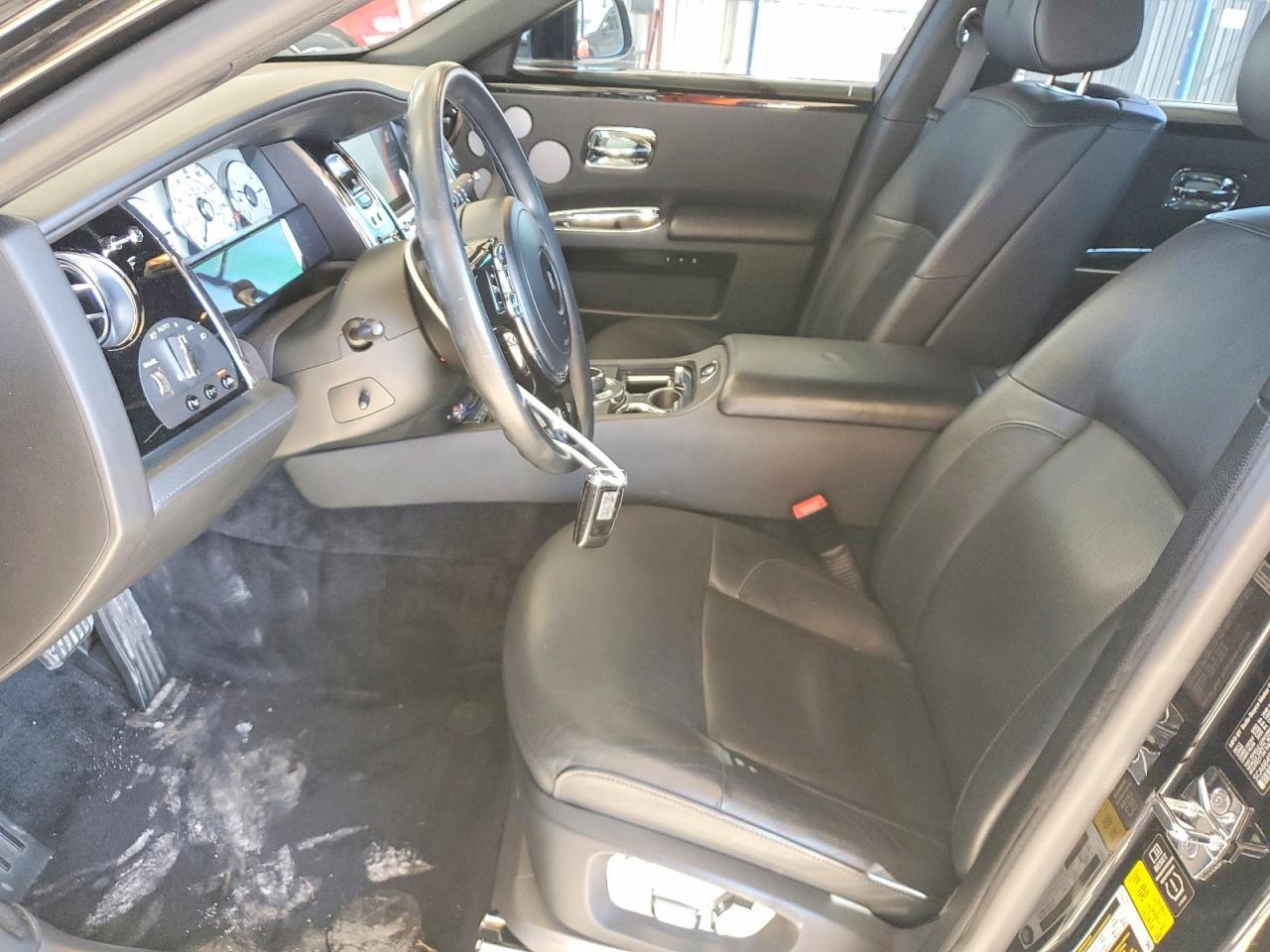 2014 Rolls-Royce Ghost - zdjęcie 7