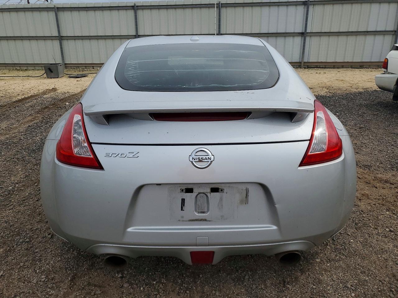 2016 Nissan 370Z Base - zdjęcie 6