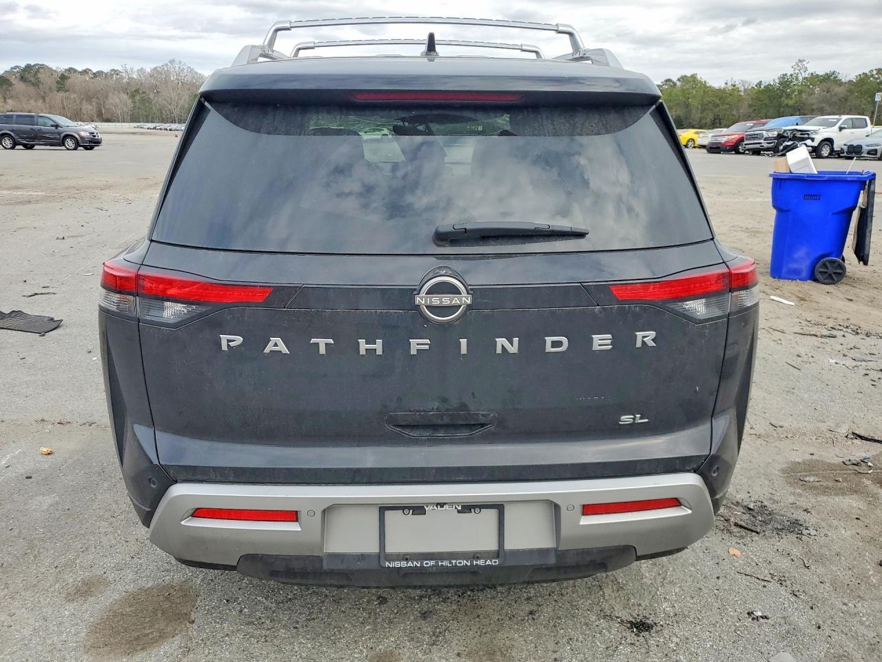 2023 Nissan Pathfinder Sl - zdjęcie 6