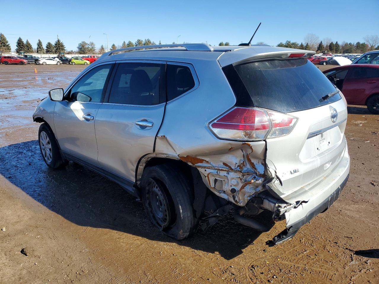 2016 Nissan Rogue S - zdjęcie 2