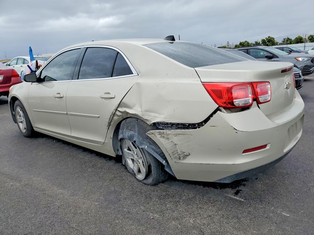 2013 Chev Malibu Ls - zdjęcie 2