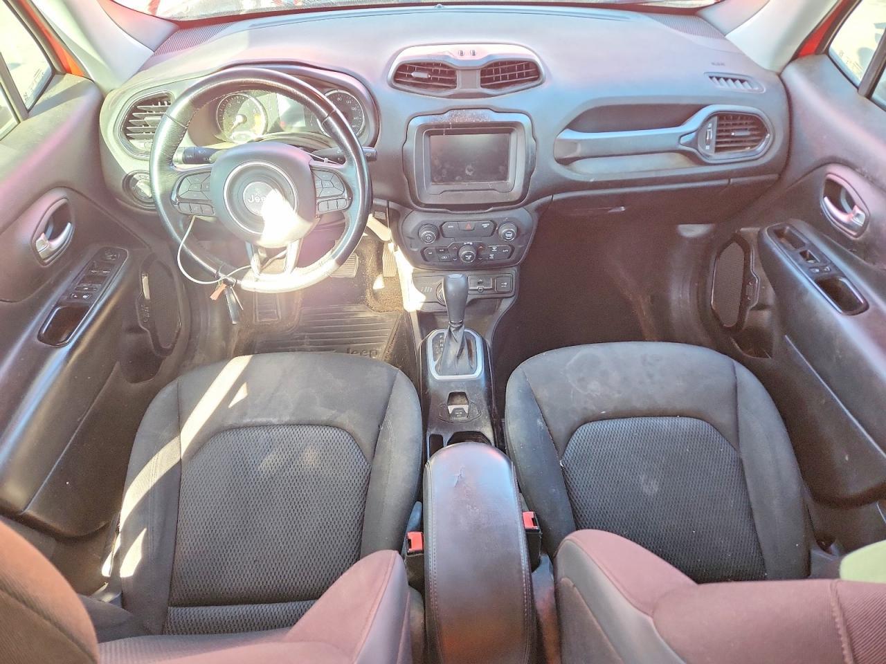 2018 Jeep Renegade Latitude - zdjęcie 8