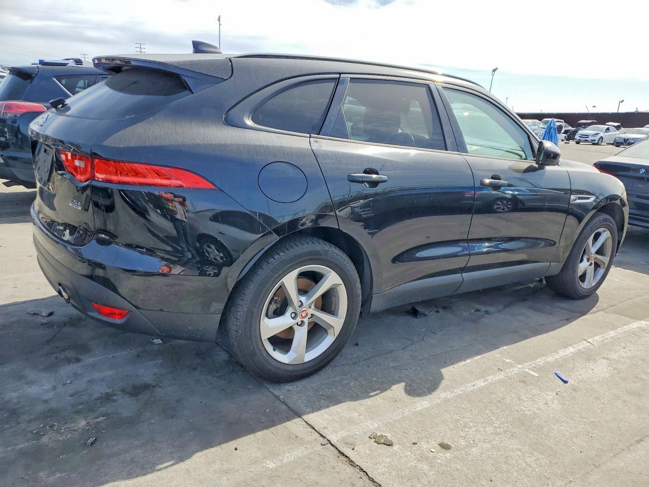 2017 Jaguar F-Pace Premium - zdjęcie 3