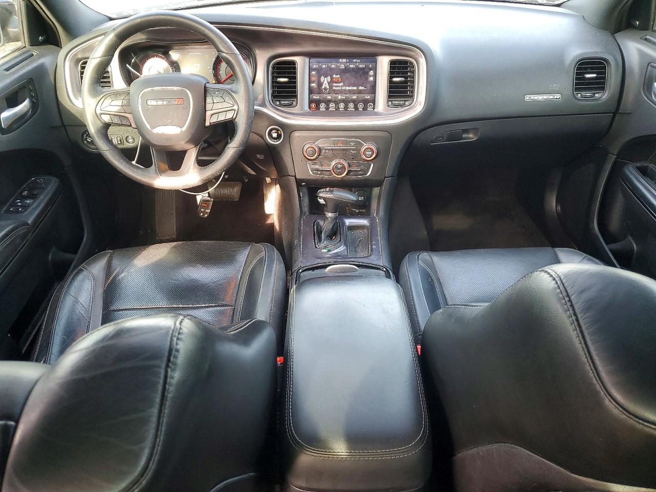2017 Dodge Charger Sxt - zdjęcie 8