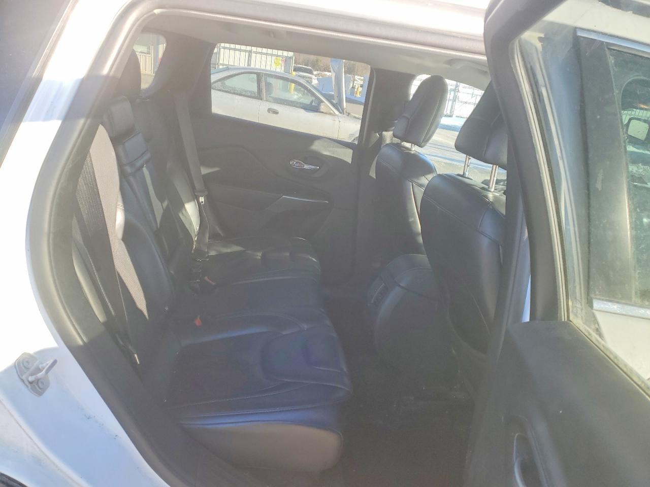 2019 Jeep Cherokee Limited - zdjęcie 10