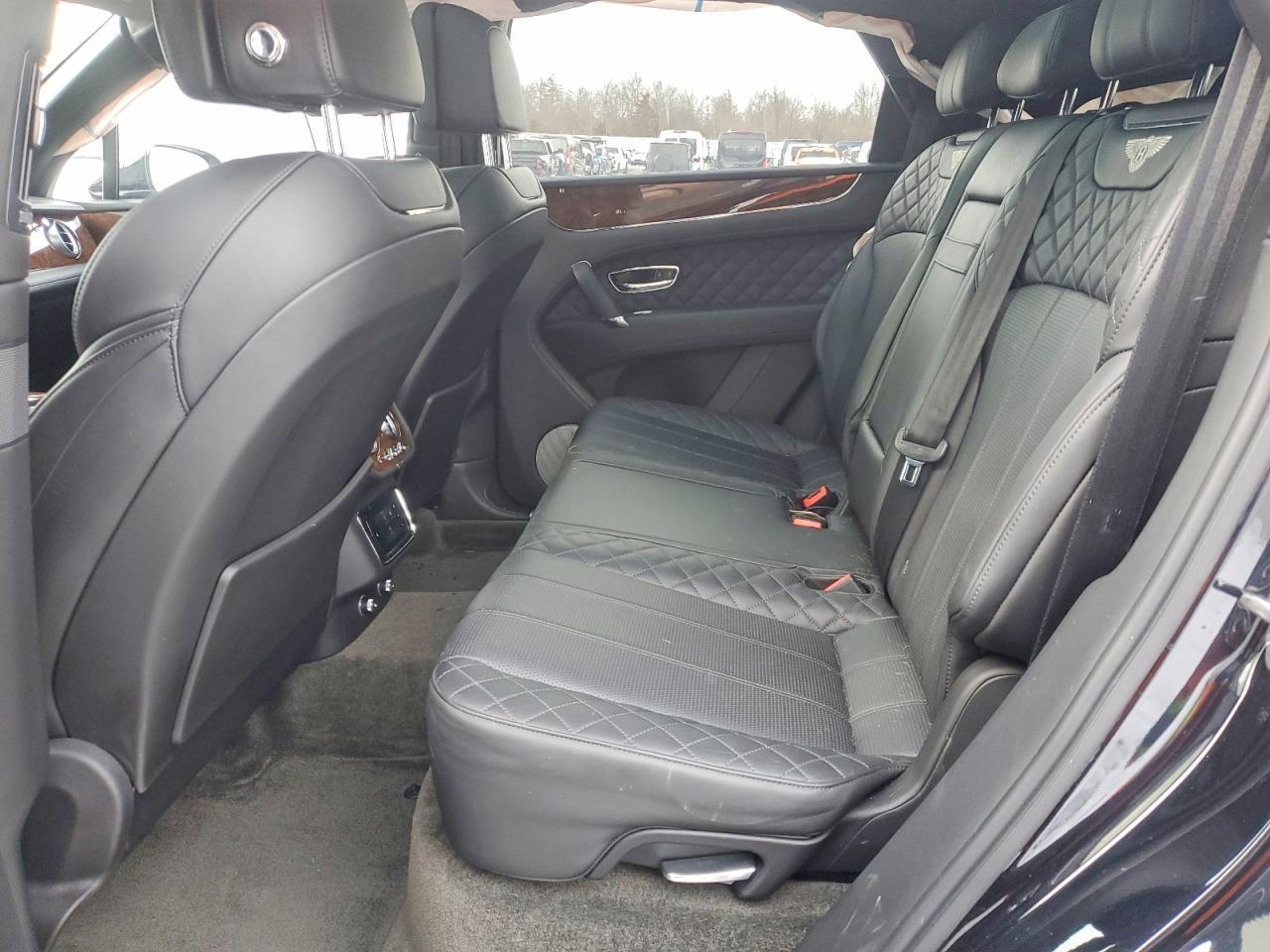 2017 Bentley Bentayga - zdjęcie 11