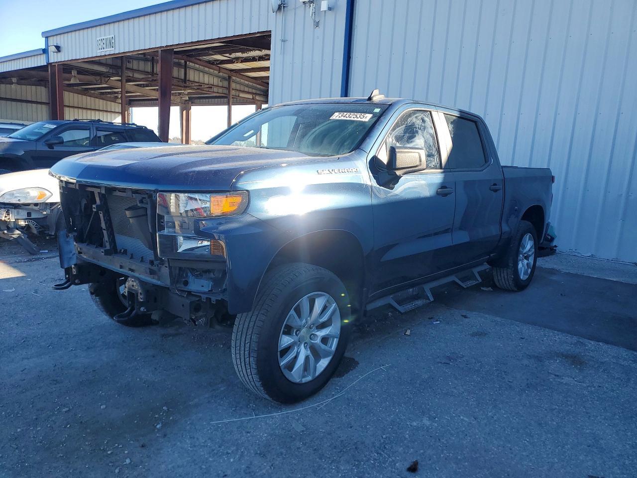 2020 Chevrolet Silverado C1500 Custom - zdjęcie główne