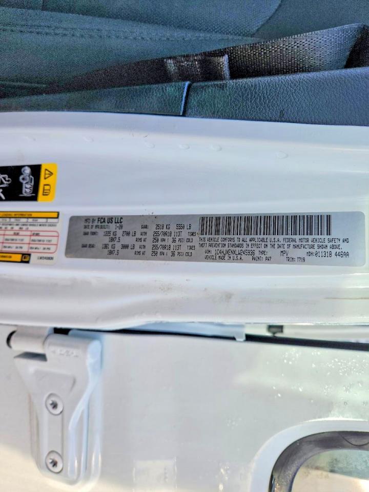 2020 Jeep Wrangler Unlimited Sahara - zdjęcie 12