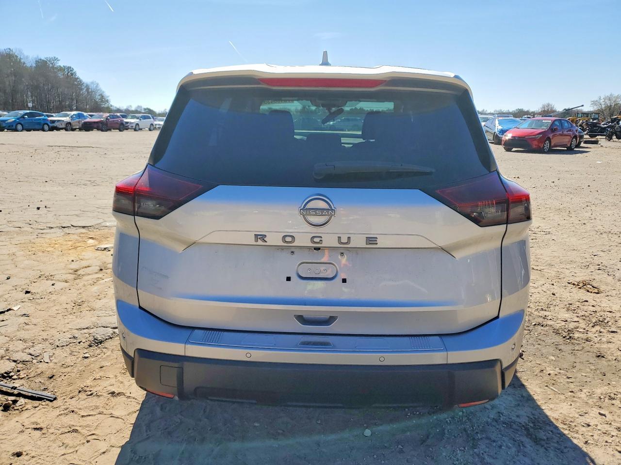 2025 Nissan Rogue Sv - zdjęcie 6