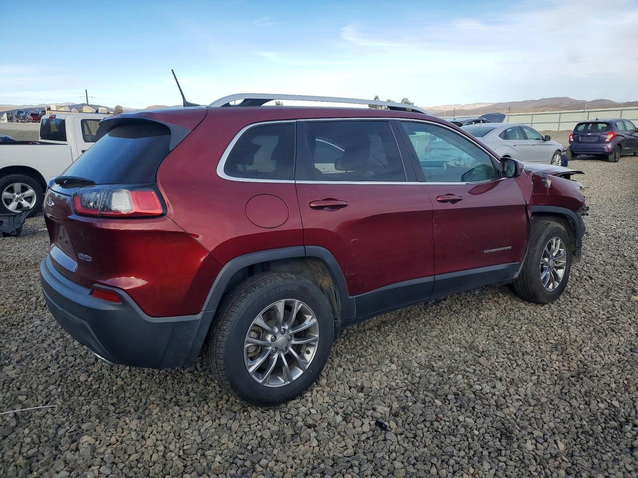 2019 Jeep Cherokee Latitude Plus - zdjęcie 3