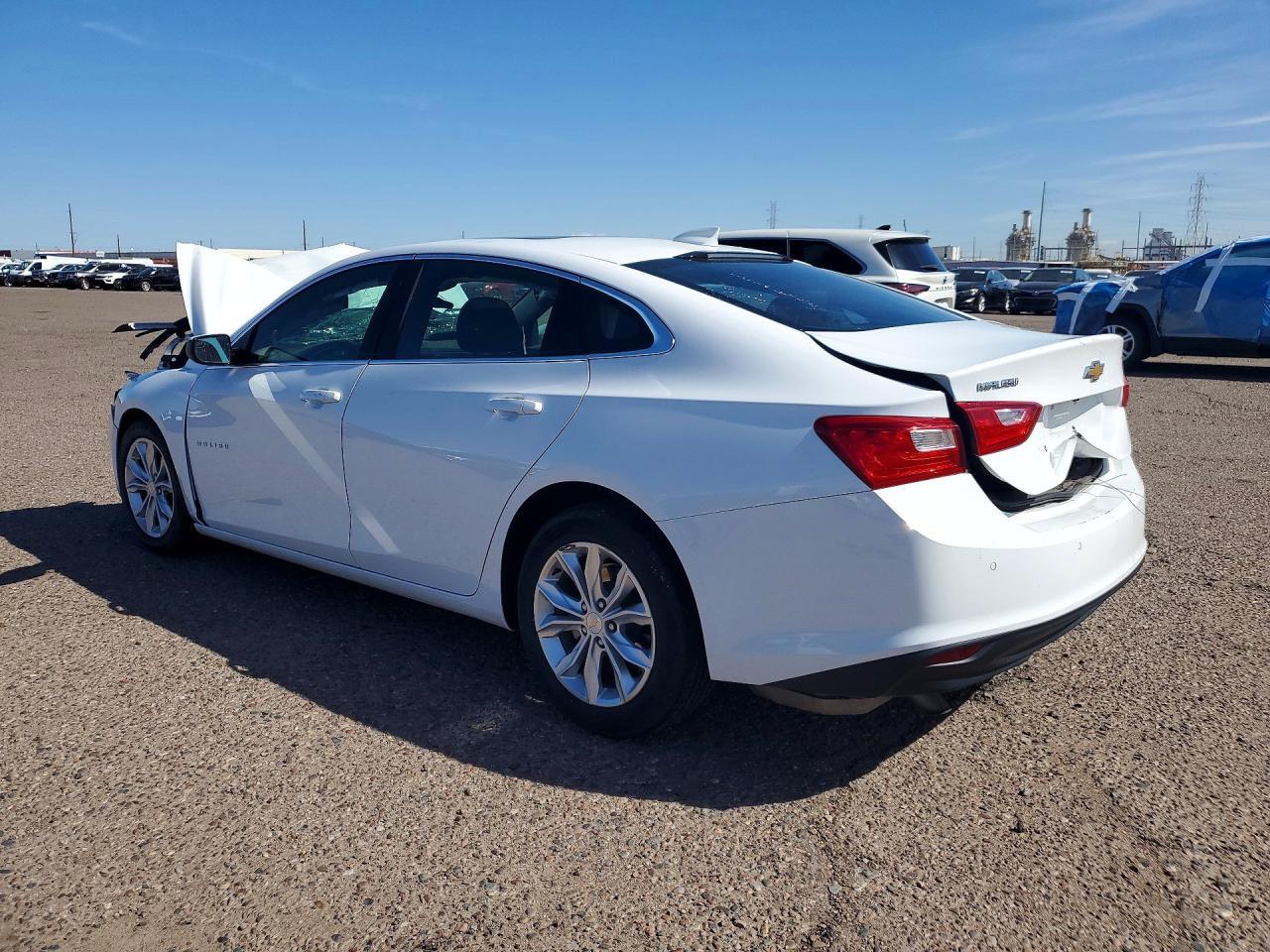 2024 Chevrolet Malibu Lt - zdjęcie 2