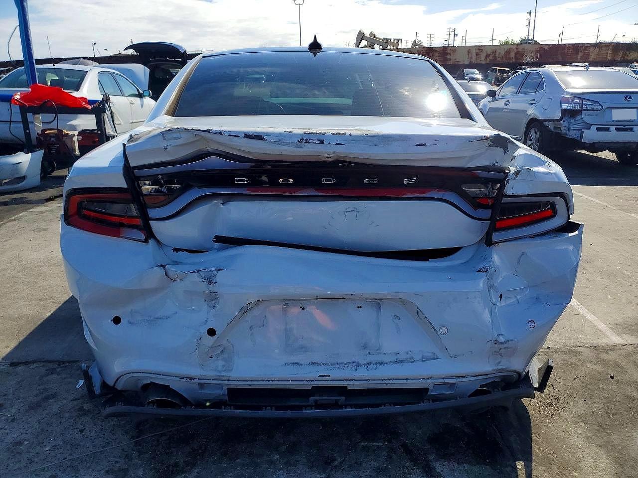 2015 Dodge Charger R/T - zdjęcie 6