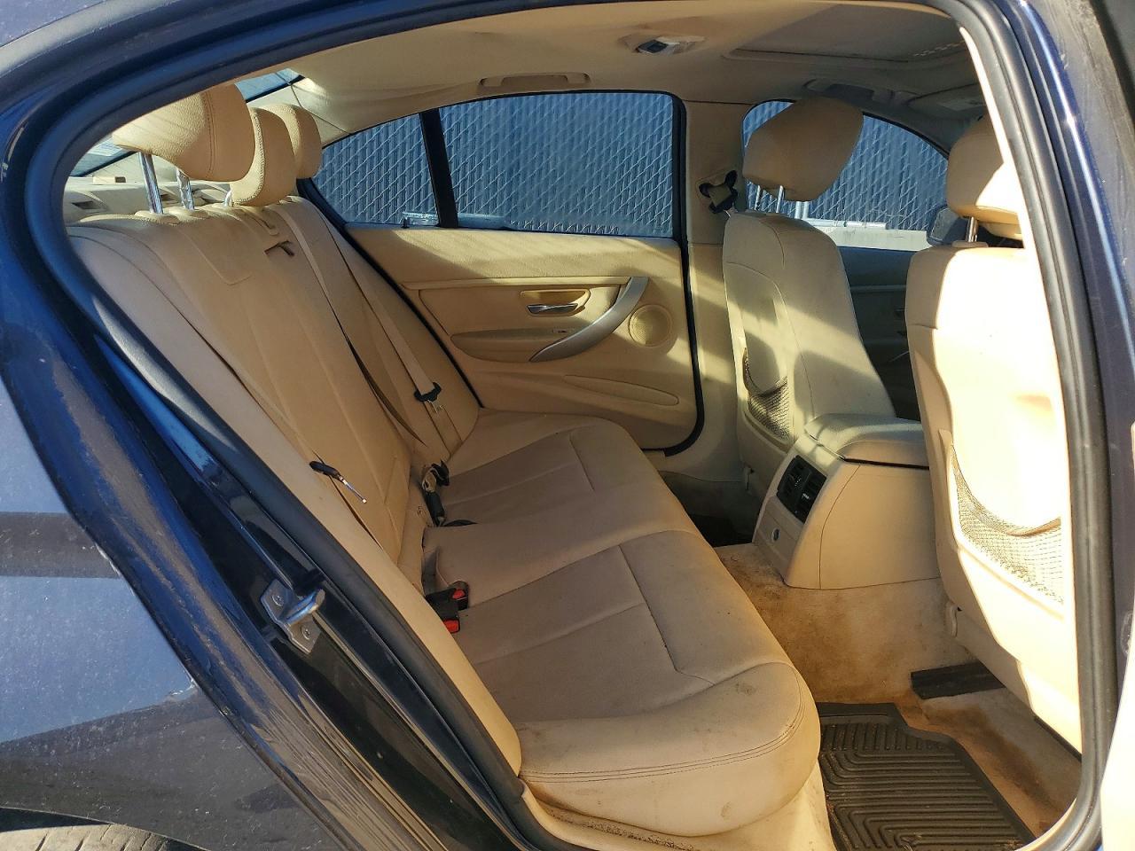 2013 BMW 328 I - zdjęcie 6