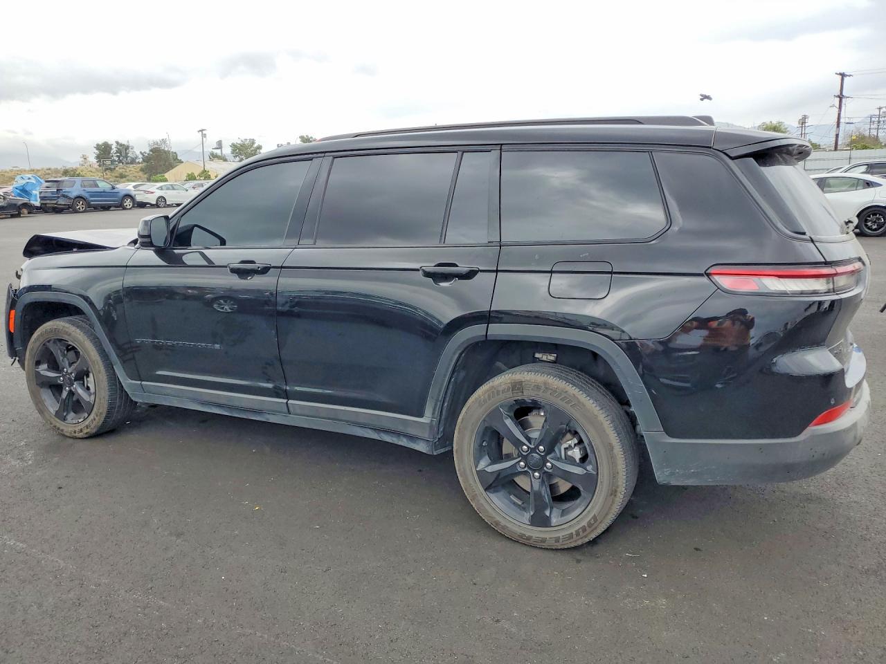 2025 Jeep Grand Cherokee L Laredo - zdjęcie 2