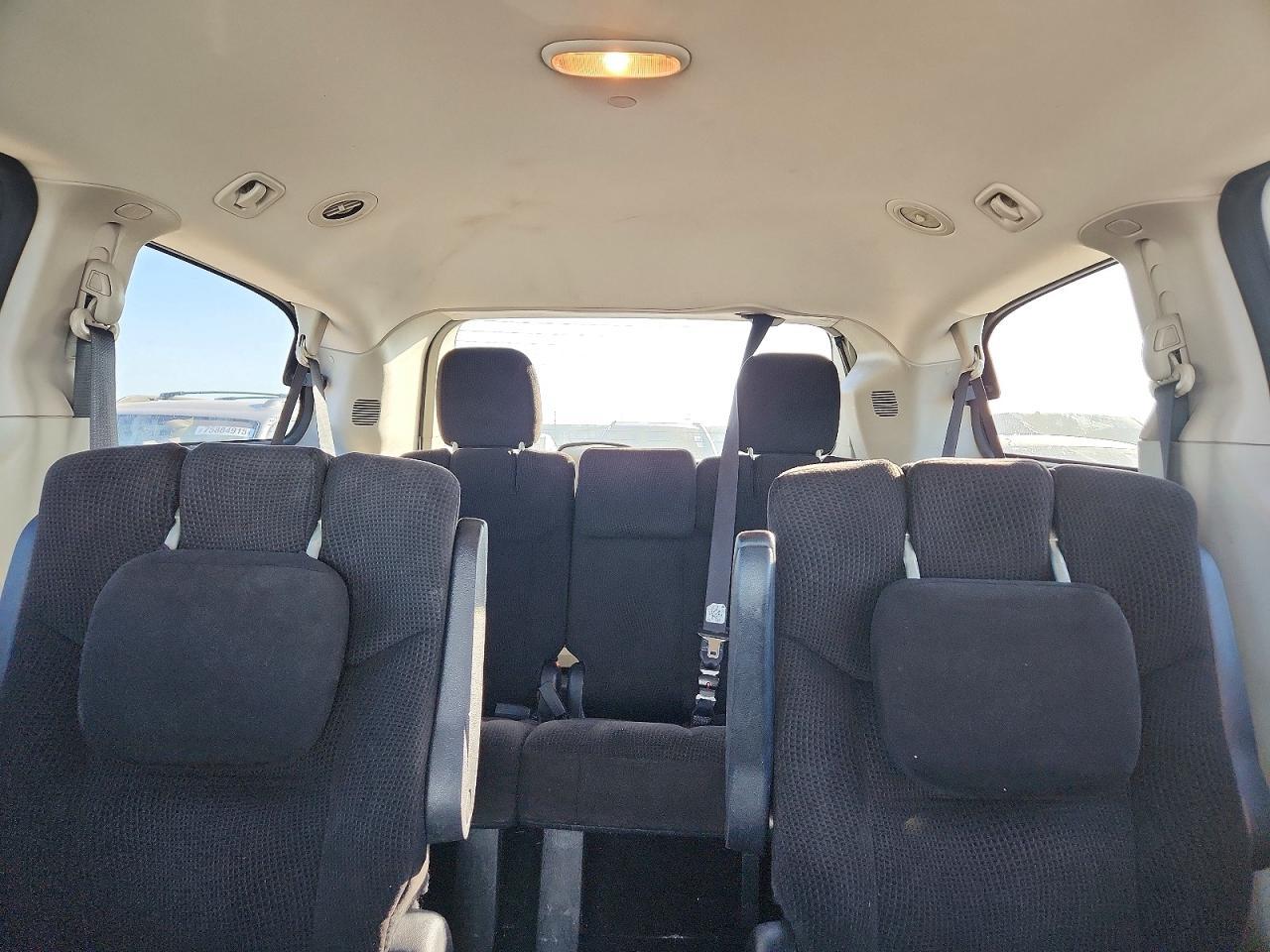 2014 Dodge Grand Caravan Sxt - zdjęcie 10