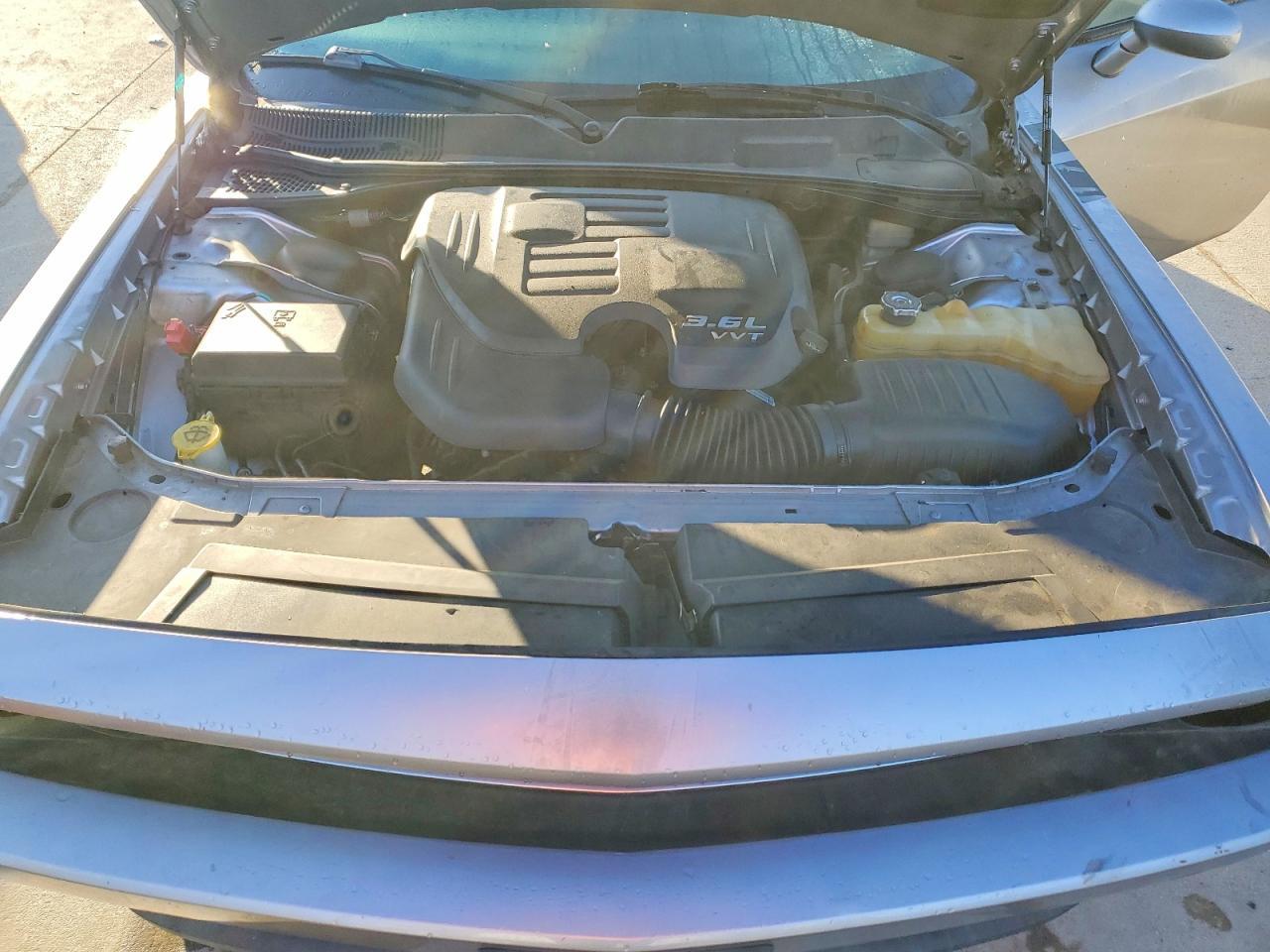 2014 Dodge Challenger Sxt - zdjęcie 11