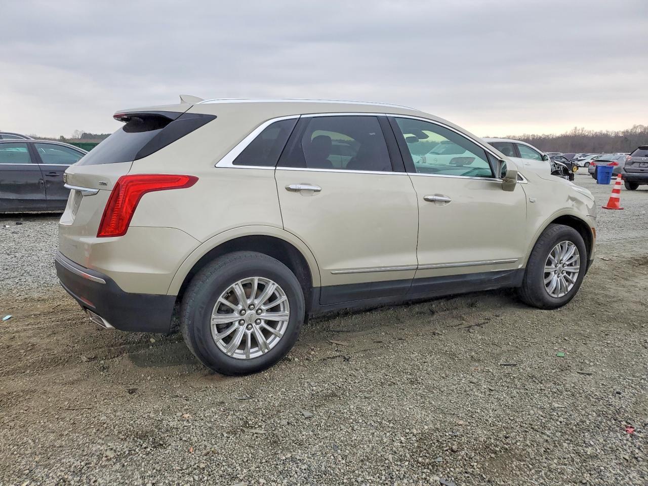 2017 Cadillac Xt5 - zdjęcie 3