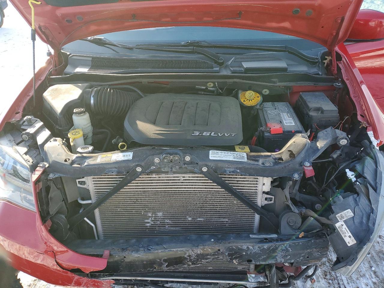 2015 Dodge Grand Caravan R/T - zdjęcie 12