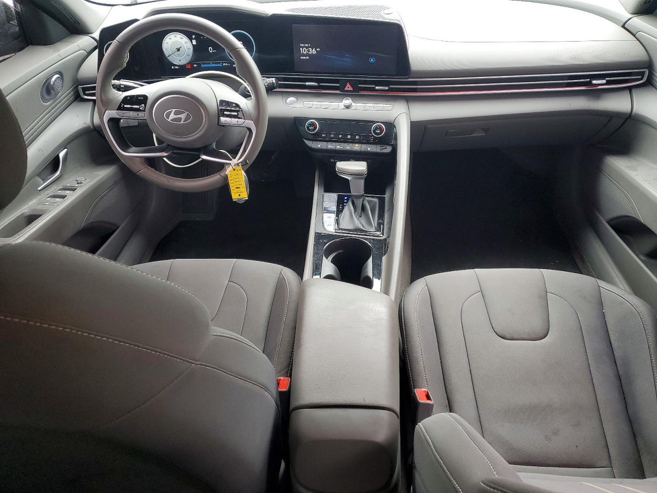 2024 Hyundai Elantra Sel - zdjęcie 8