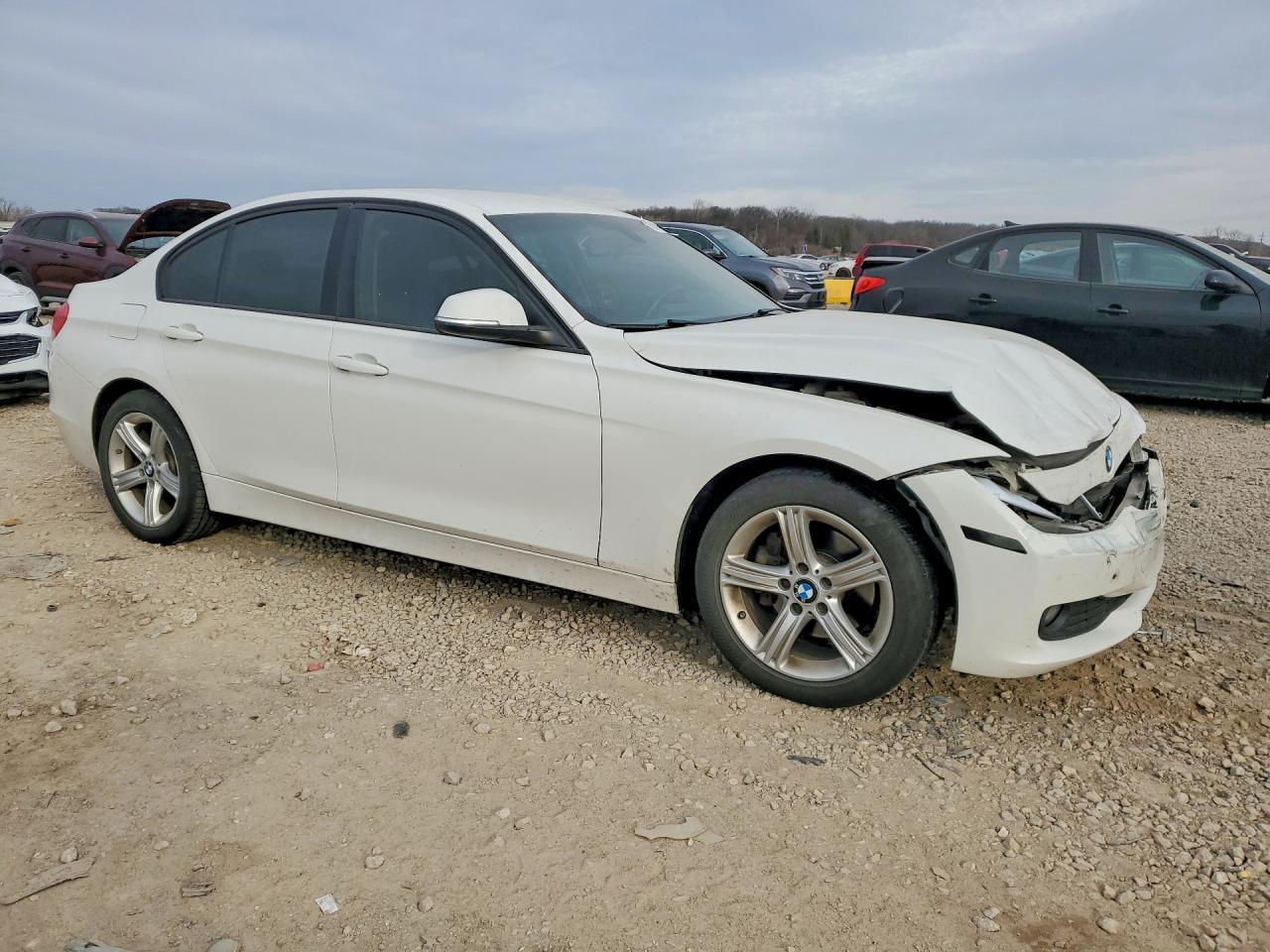 2015 BMW 320 I - zdjęcie 4