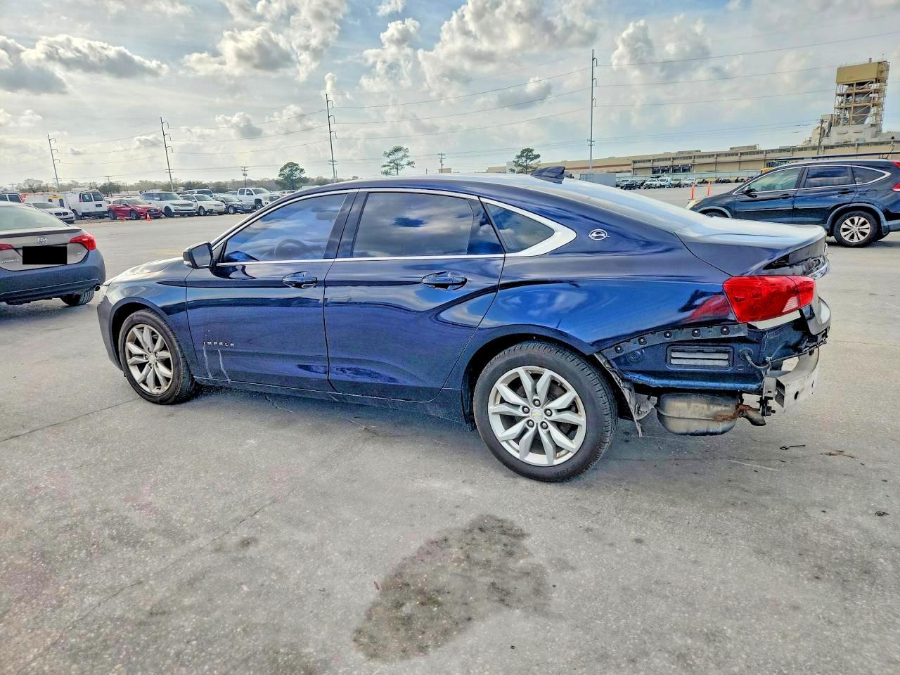 2019 Chevrolet Impala Lt - zdjęcie 2