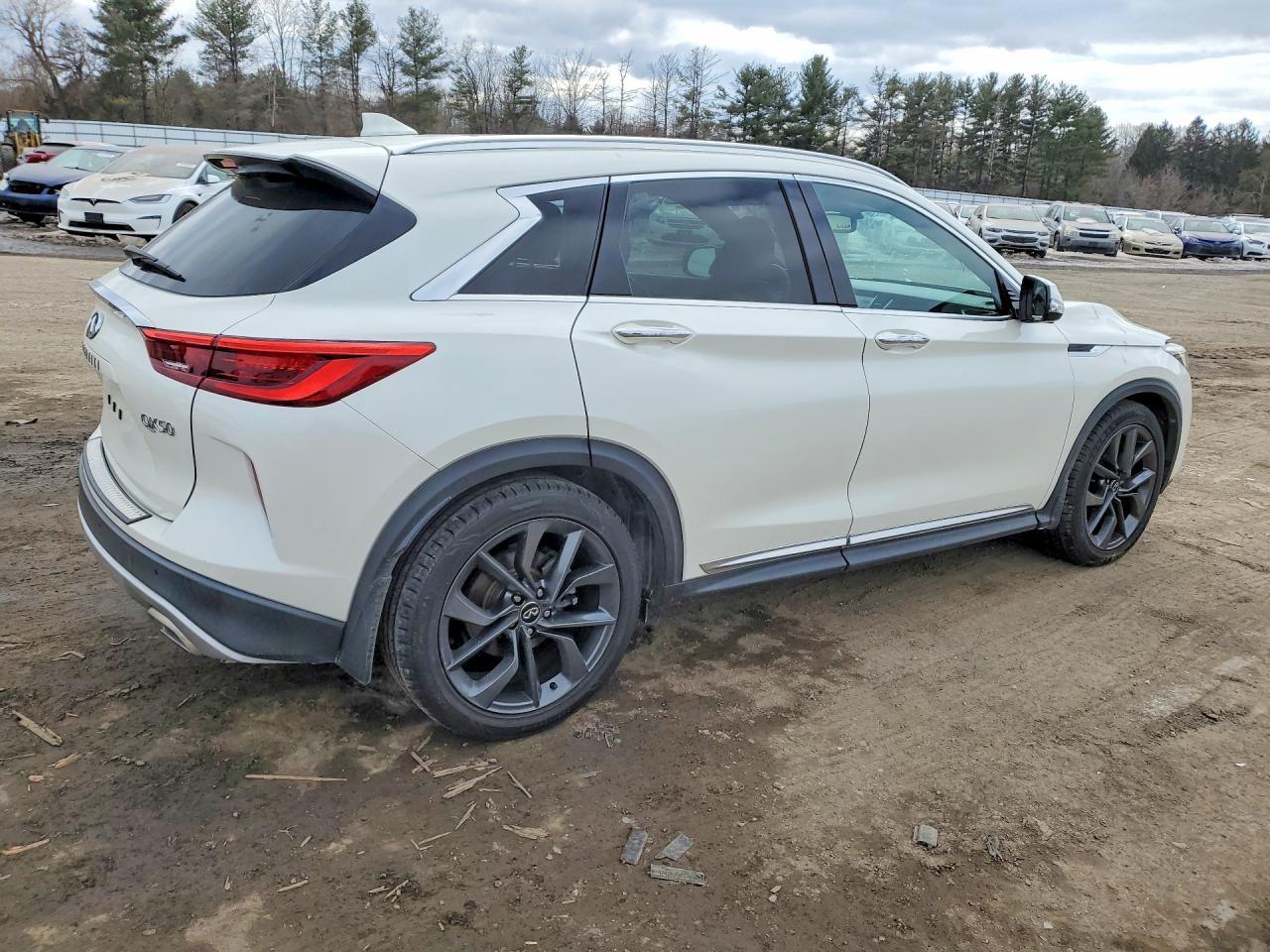 2019 Infiniti Qx50 Essential - zdjęcie 3