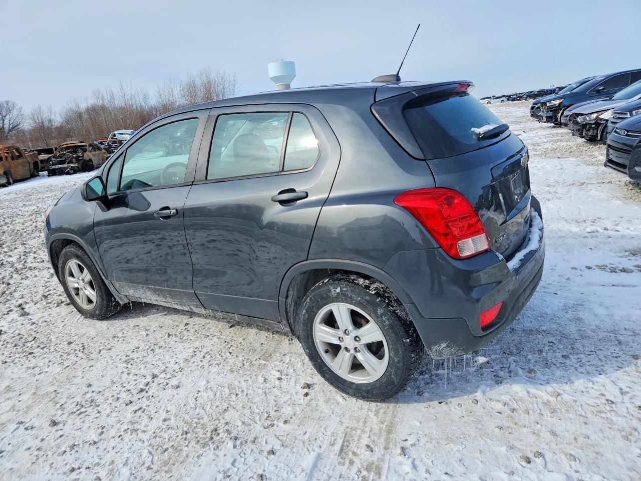 2019 Chevrolet Trax Ls - zdjęcie 2