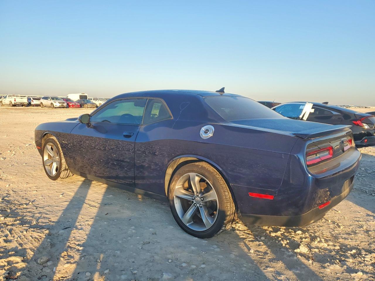 2015 Dodge Challenger Sxt - zdjęcie 2