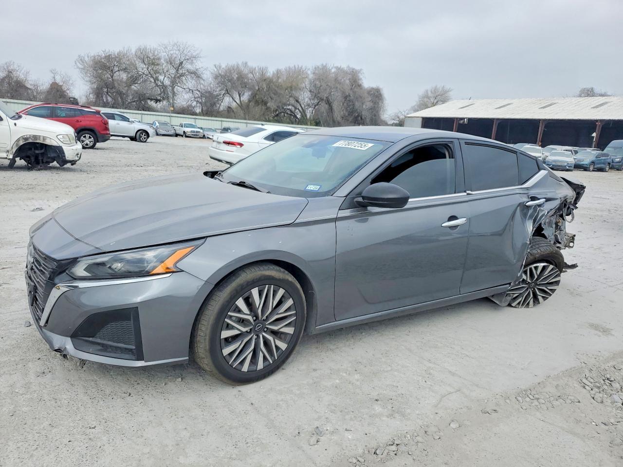 2024 Nissan Altima 2.5 Sv - zdjęcie główne