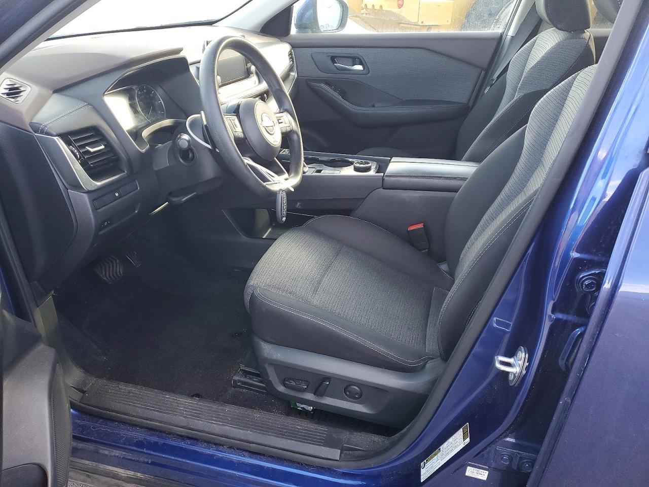 2022 Nissan Rogue Sv - zdjęcie 7