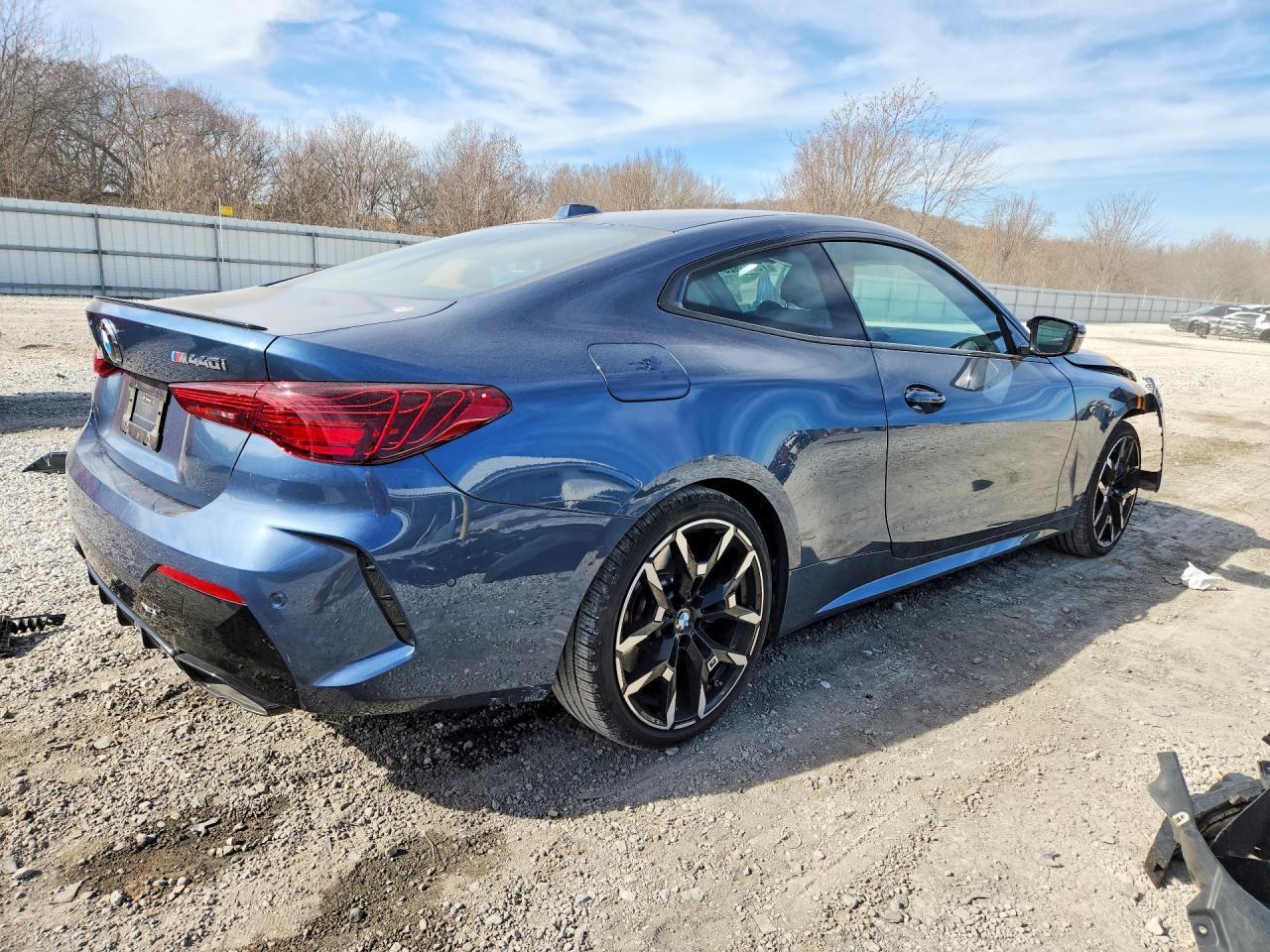 2025 BMW Motorrad M440Xi - zdjęcie 3