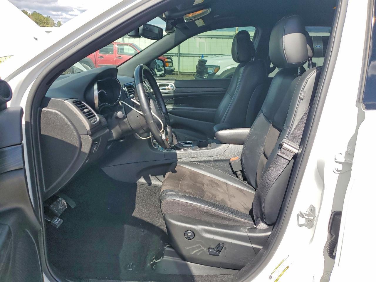 2020 Jeep Grand Cherokee Laredo - zdjęcie 7