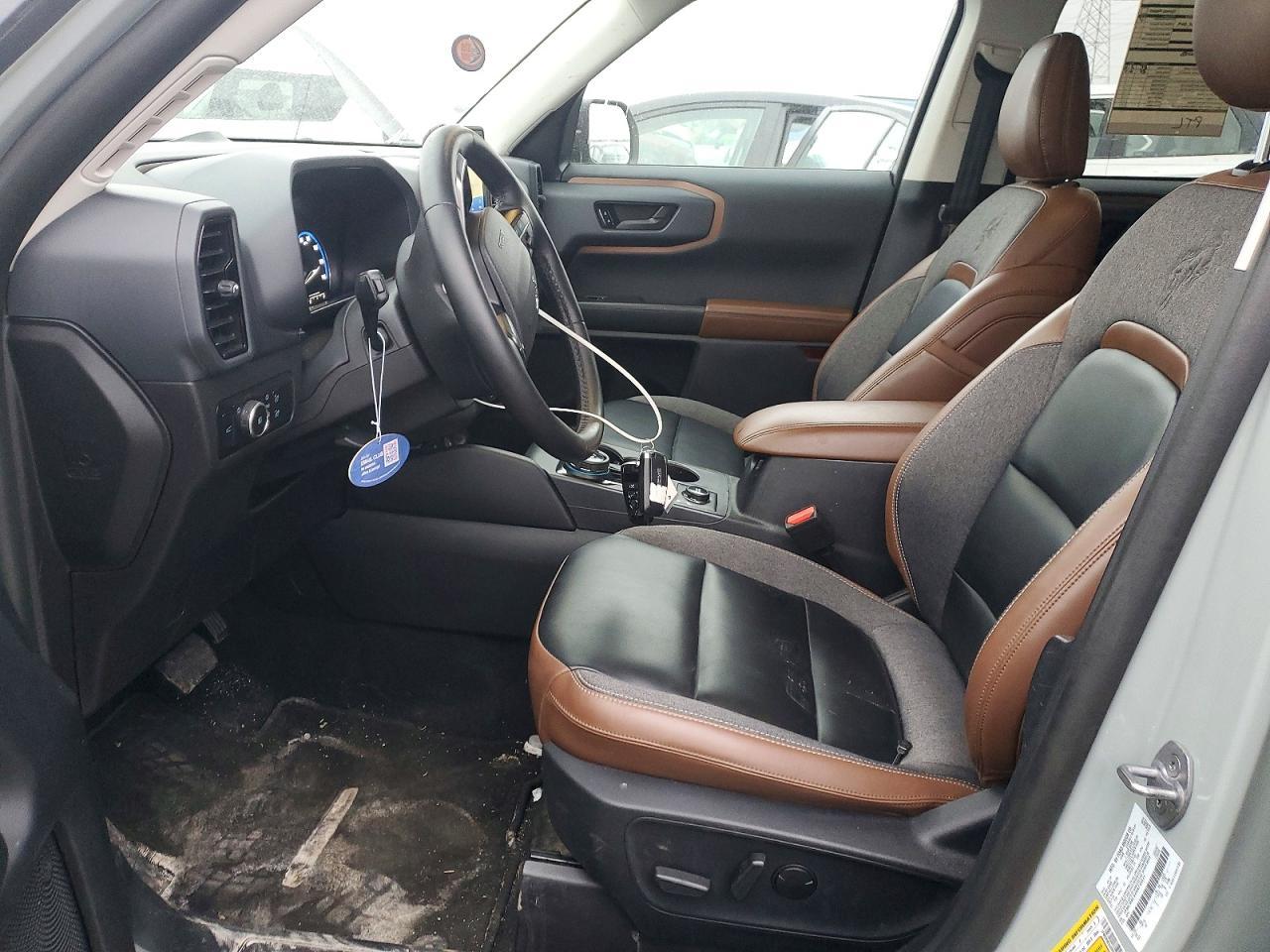 2024 Ford Bronco Sport Outer Banks - zdjęcie 7