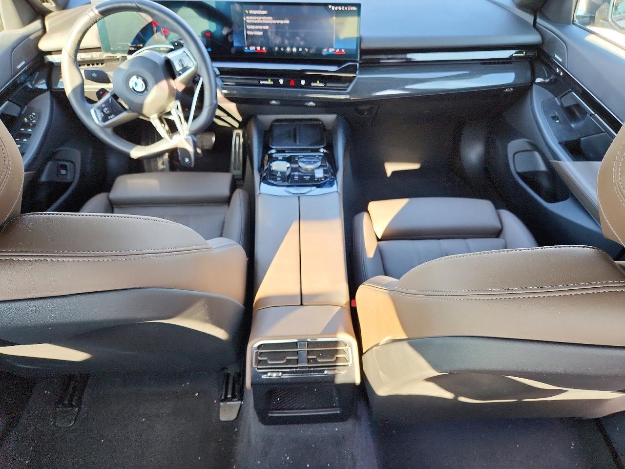 2025 BMW 530 I - zdjęcie 8