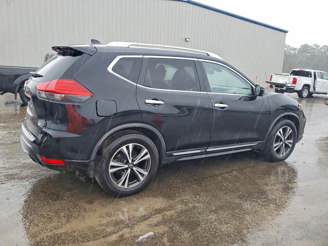 2017 Nissan Rogue Sl - zdjęcie 3