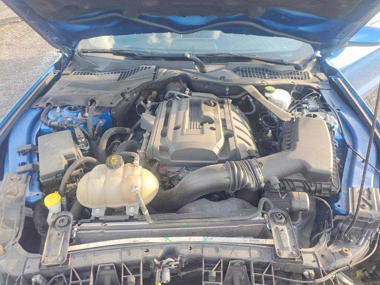 2019 Ford Mustang - zdjęcie 11