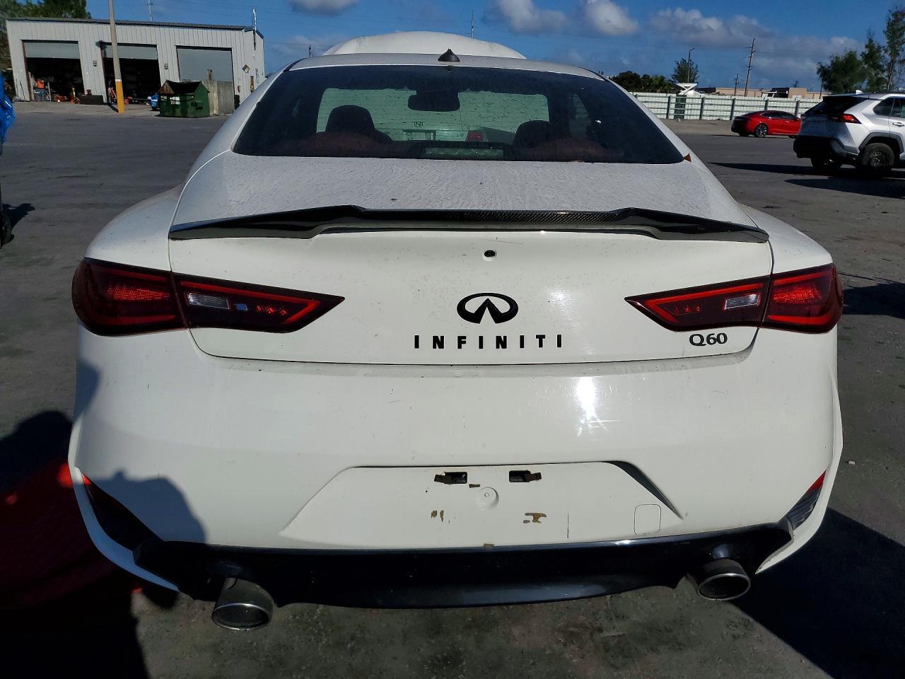 2017 Infiniti Q60 2.0T - zdjęcie 6