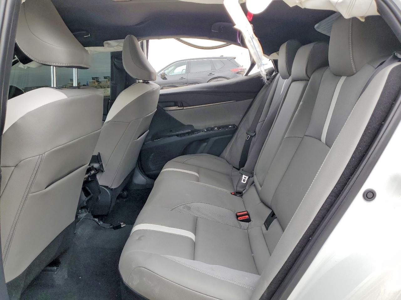 2026 Toyota Camry Se - zdjęcie 10