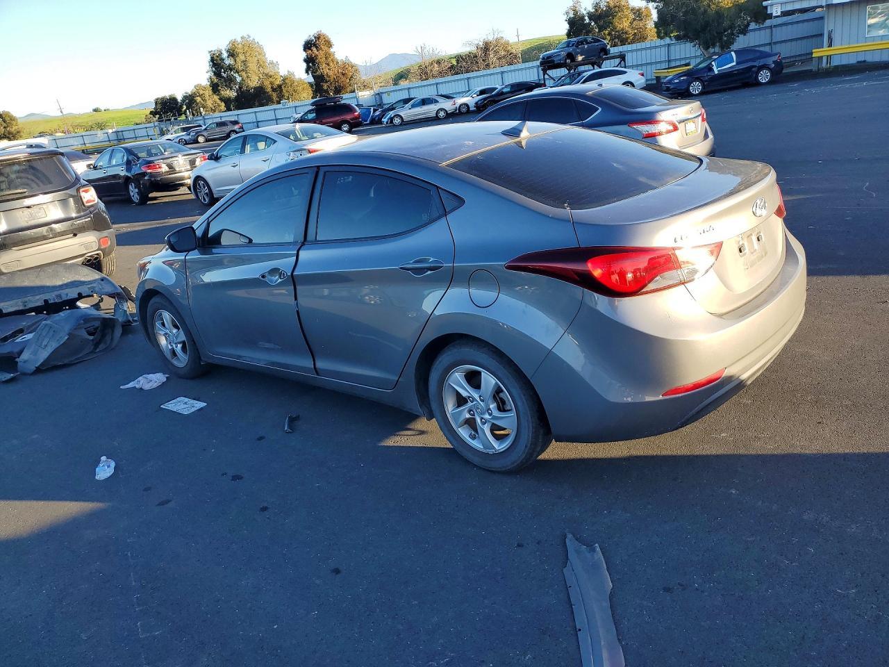 2014 Hyundai Elantra Se - zdjęcie 2