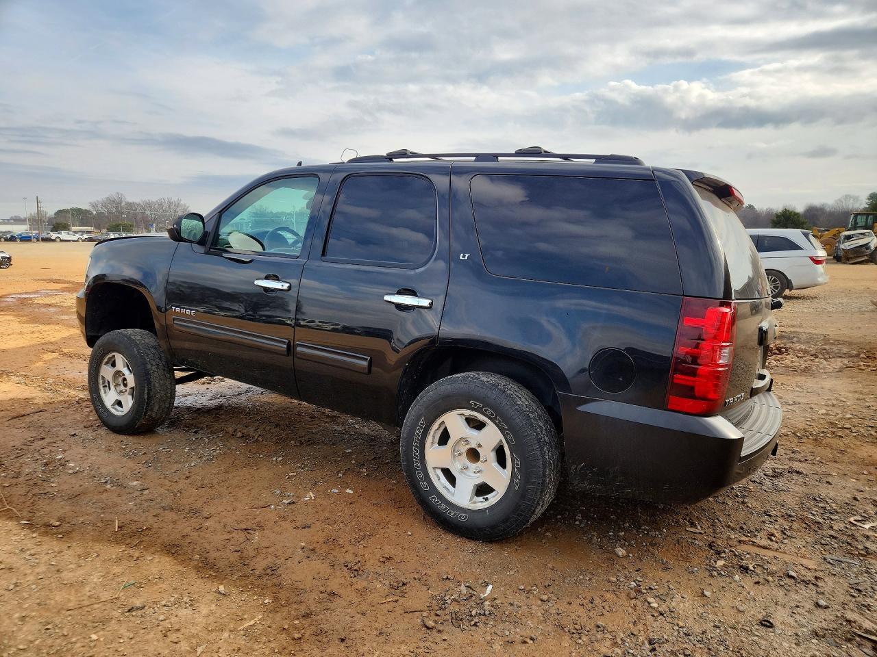 2013 Chevrolet Tahoe C1500 Lt - zdjęcie 2