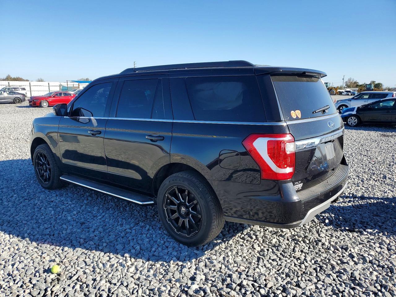 2020 Ford Expedition Xlt - zdjęcie 2