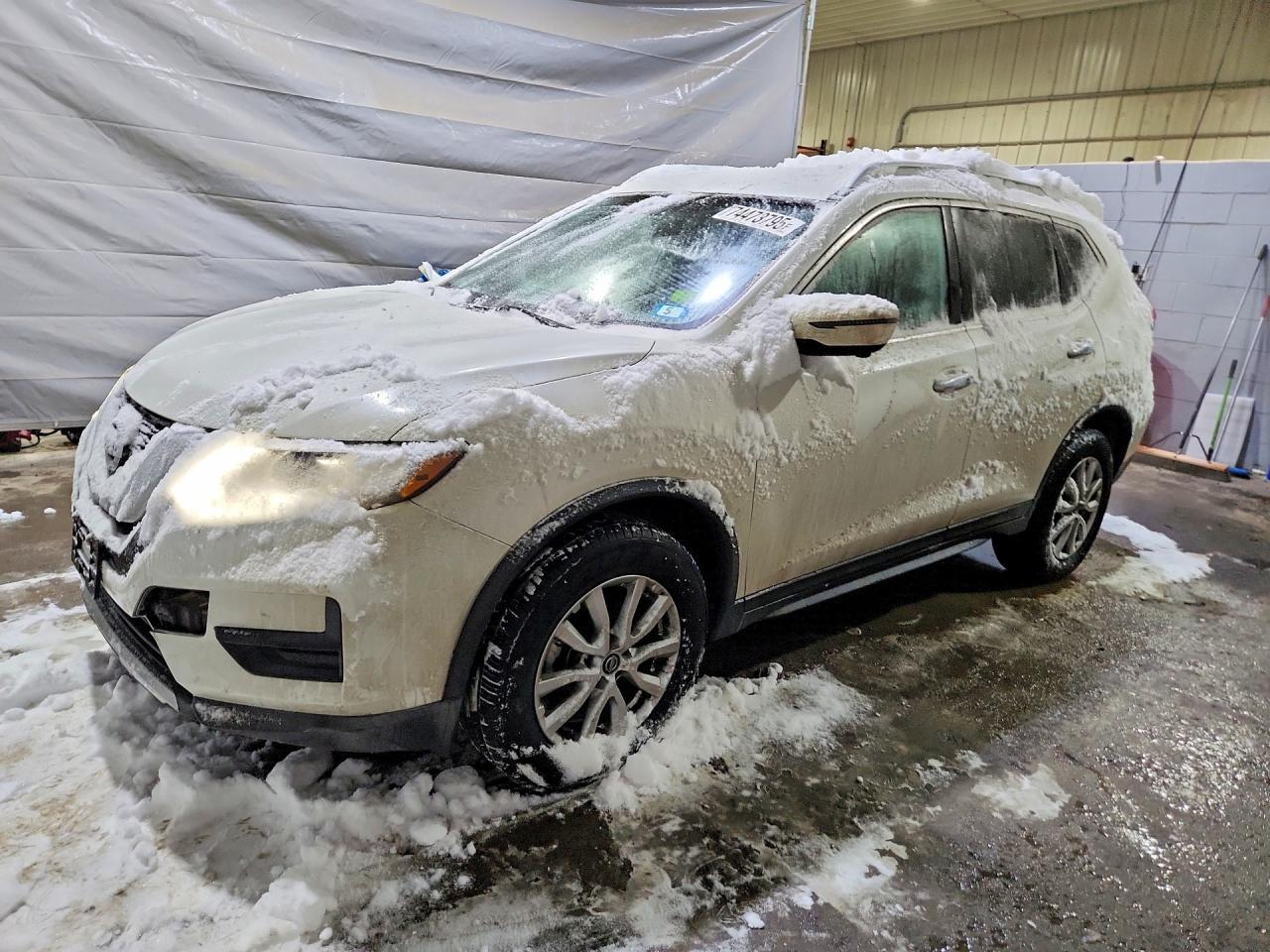 2017 Nissan Rogue Sv - zdjęcie główne