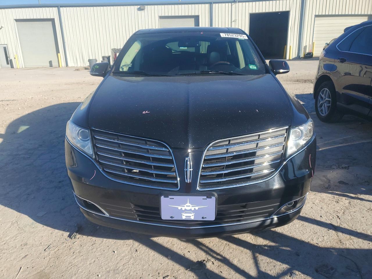 2019 Lincoln Mkt - zdjęcie 5