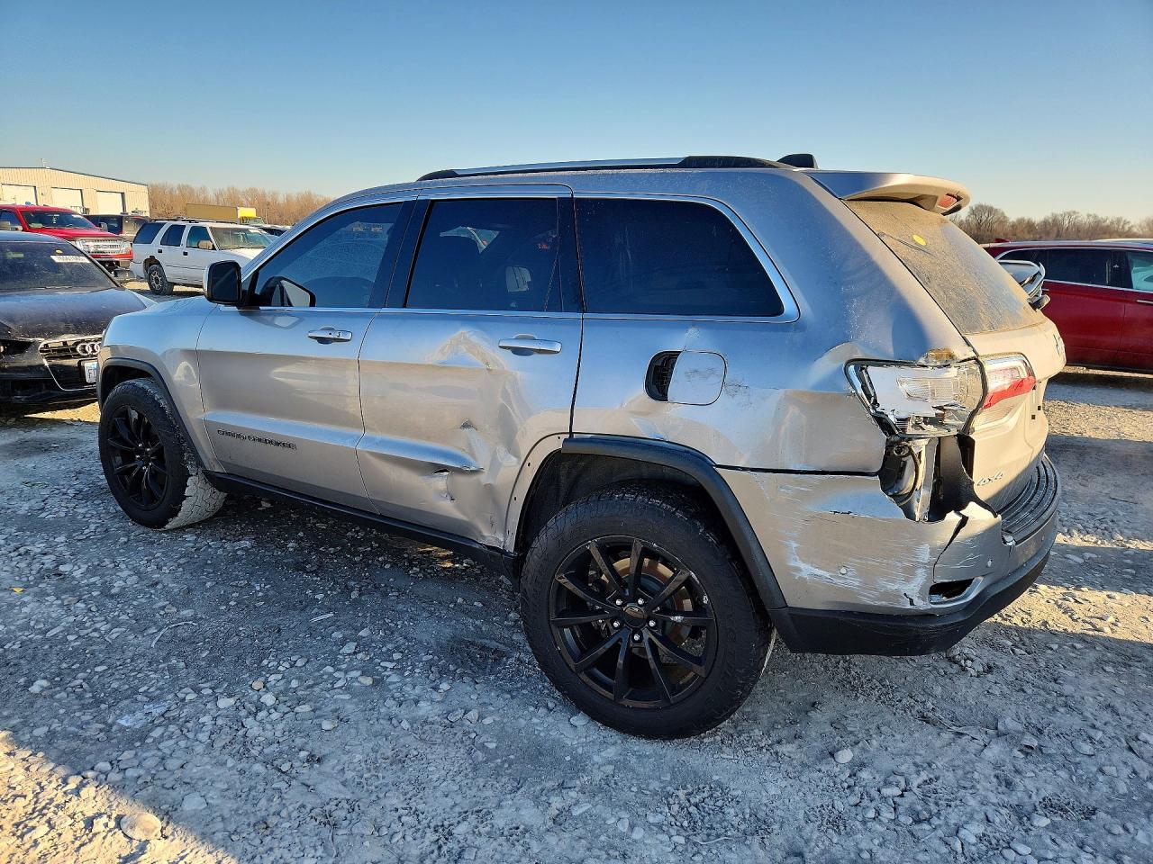 2018 Jeep Grand Cherokee Laredo - zdjęcie 2
