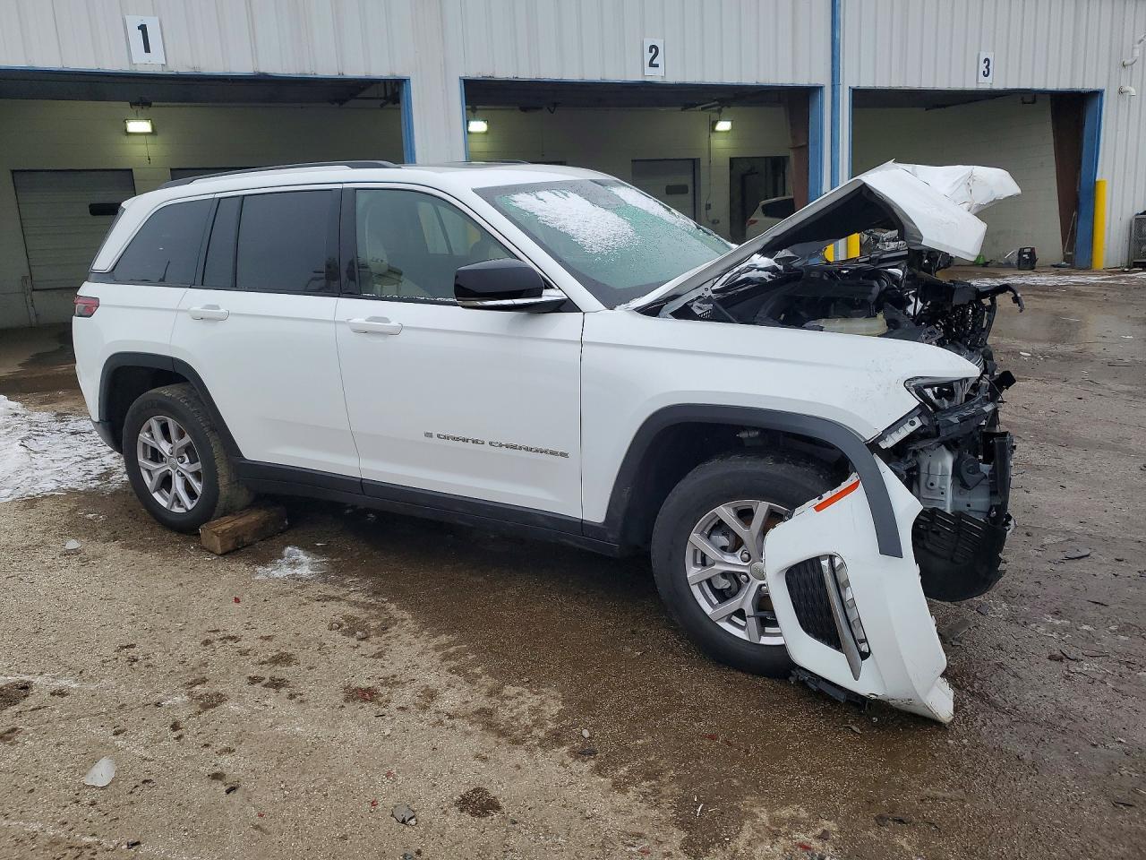 2022 Jeep Grand Cherokee Limited - zdjęcie 4