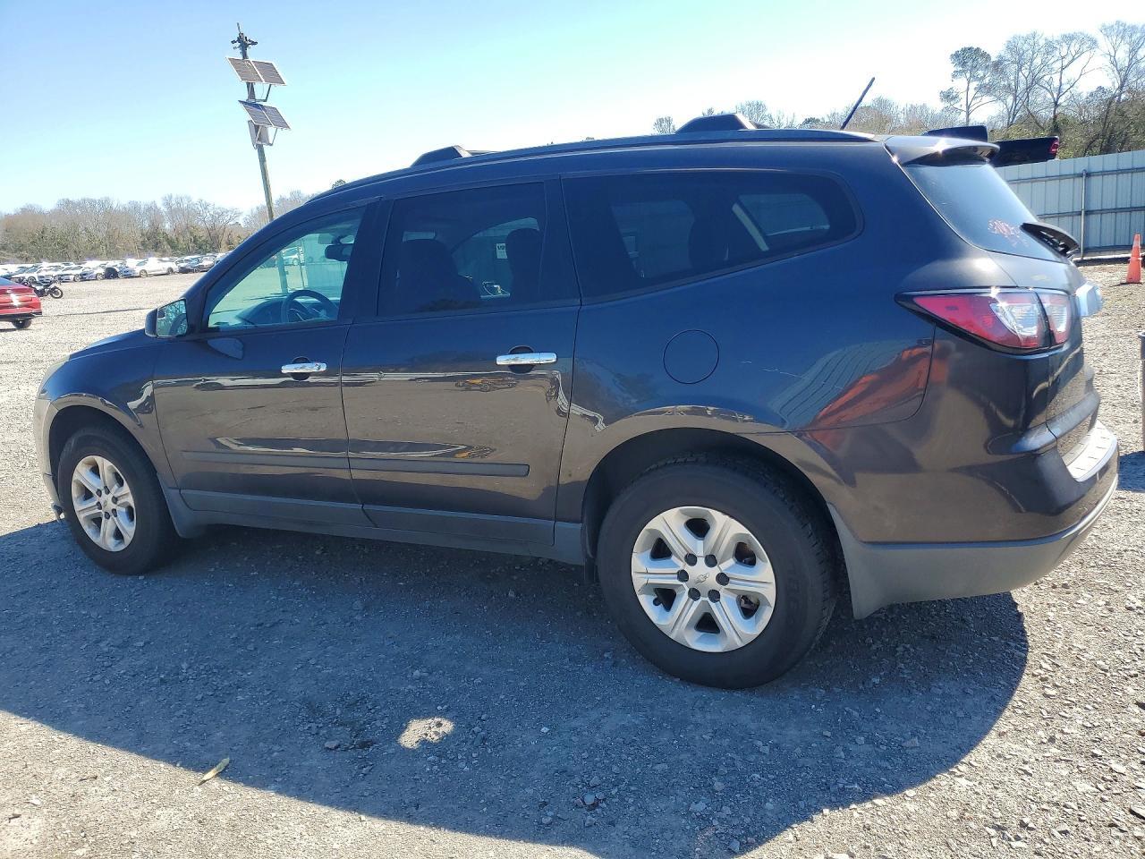 2014 Chevrolet Traverse Ls - zdjęcie 2