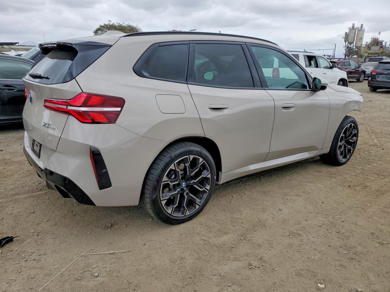 2025 BMW X3 30 xDrive - zdjęcie 3